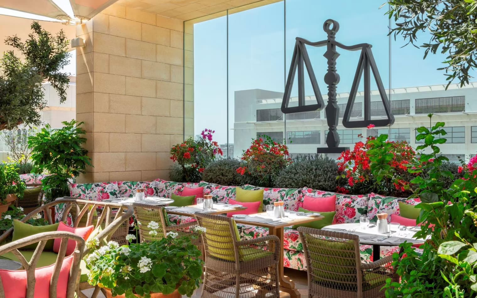 House of Edge | Luxury, Done Naturally